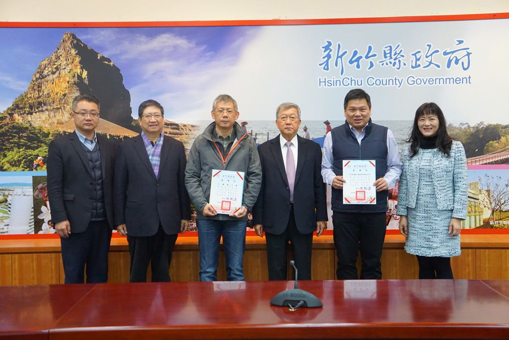 捐助竹縣尖石石磊國小　縣長感謝台積電與旺宏社團