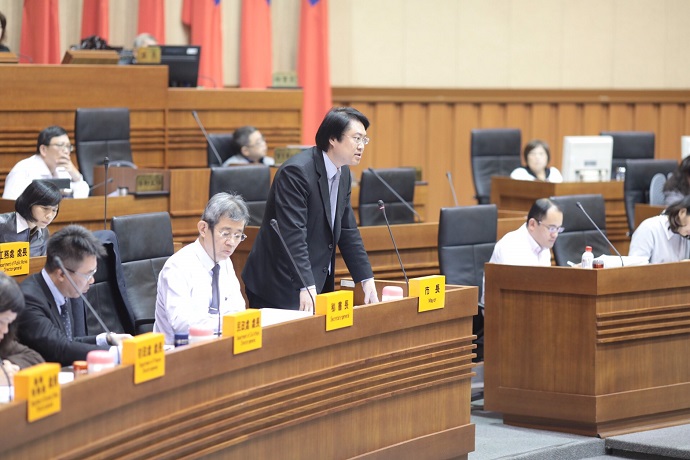 議員質詢違規廣告物　林市長要各單位嚴加把關