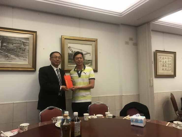勤務繁忙不忘讀書　湖警連三年錄取警大