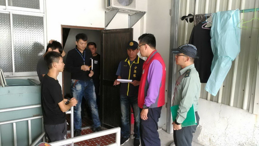 守護校外寄居租生　東警成立「寄居蟹守護天使團」