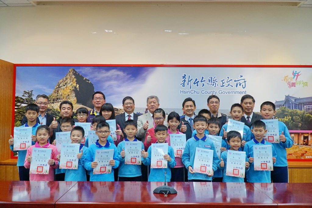 總統盃全國溜冰賽連霸4年 國小組新湖國小總冠軍 總統盃全國溜冰賽連霸4年 國小組新湖國小總冠軍
