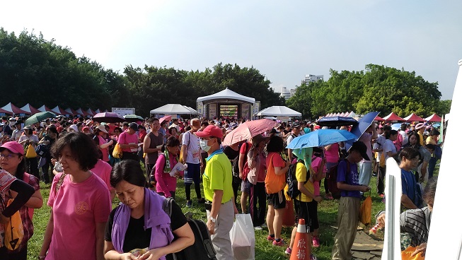 高雄榮總「廉手出擊 • 全民反貪」衛武營路跑 高雄榮總「廉手出擊 • 全民反貪」衛武營路跑