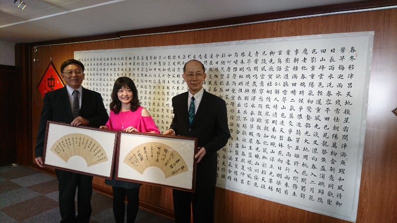 高雄新銳書法家呂佳玲名聲響亮