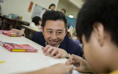 林市長關懷弱勢課輔班孩童　弱勢兒回班成照顧員好暖心