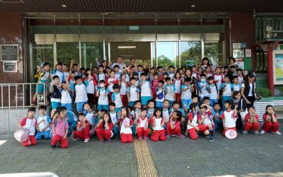 特別戶外教學活動　竹東國小浩浩蕩蕩參觀竹東郵局