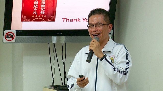 台版高年級實習生 專業經理人的成功故事 台版高年級實習生 專業經理人的成功故事