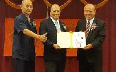 陳耀德接宜蘭縣書法學會理事長展現人脈