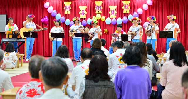 國際風吹進太極門高雄道館 三代同堂練功樂無比 國際風吹進太極門高雄道館 三代同堂練功樂無比
