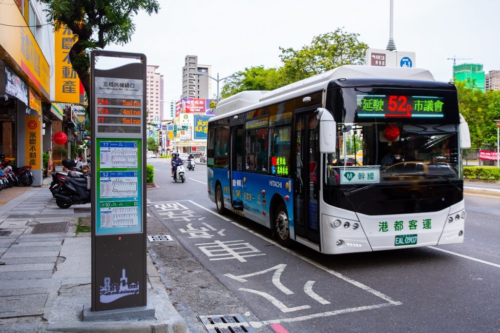 交通局建置新式智慧型站牌　打造城市候車新亮點
