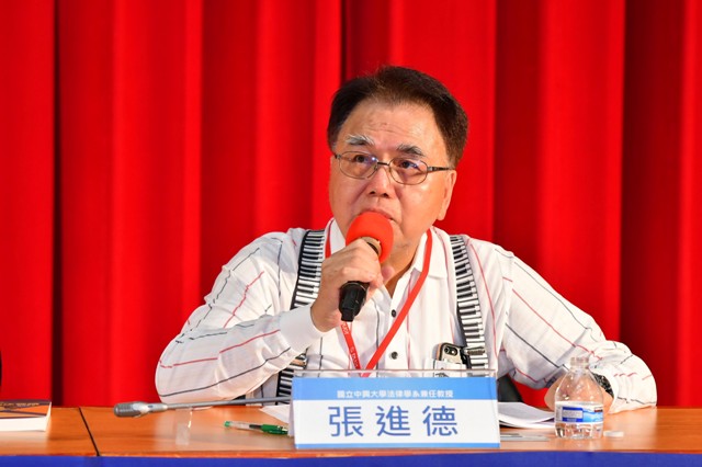 財政部與人民的距離　狗吠火車難轉型