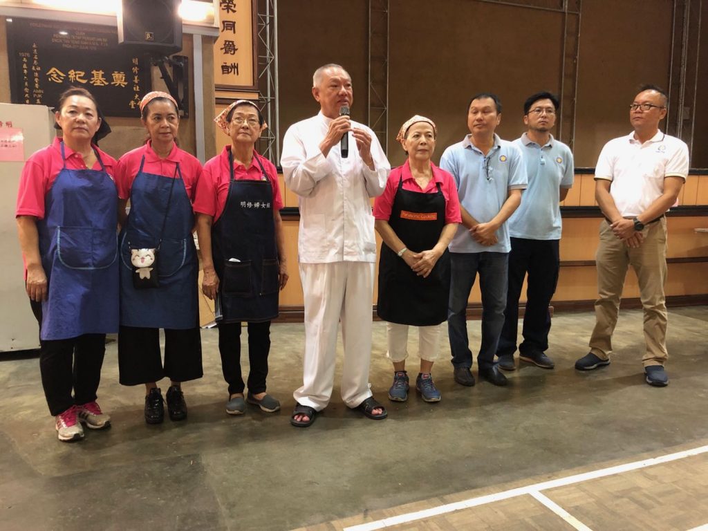 愛心傳遞 眾志成城 明修善社重陽節素食義餐活動盛況空前 愛心傳遞 眾志成城 明修善社重陽節素食義餐活動盛況空前