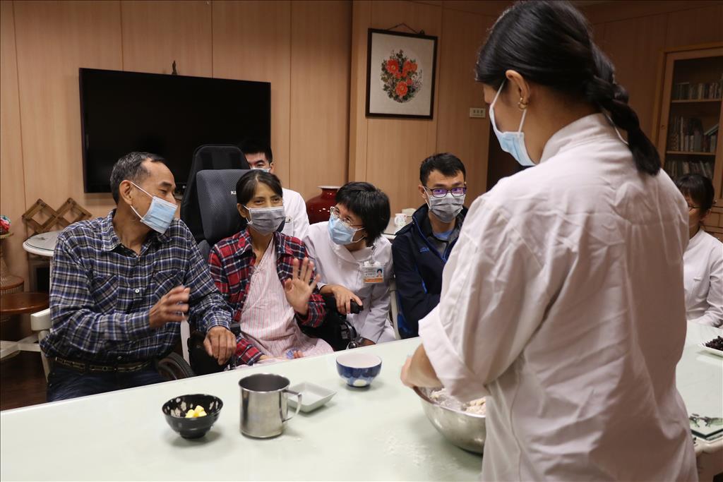 收藏麵包的記憶 心蓮病房洋溢幸福味