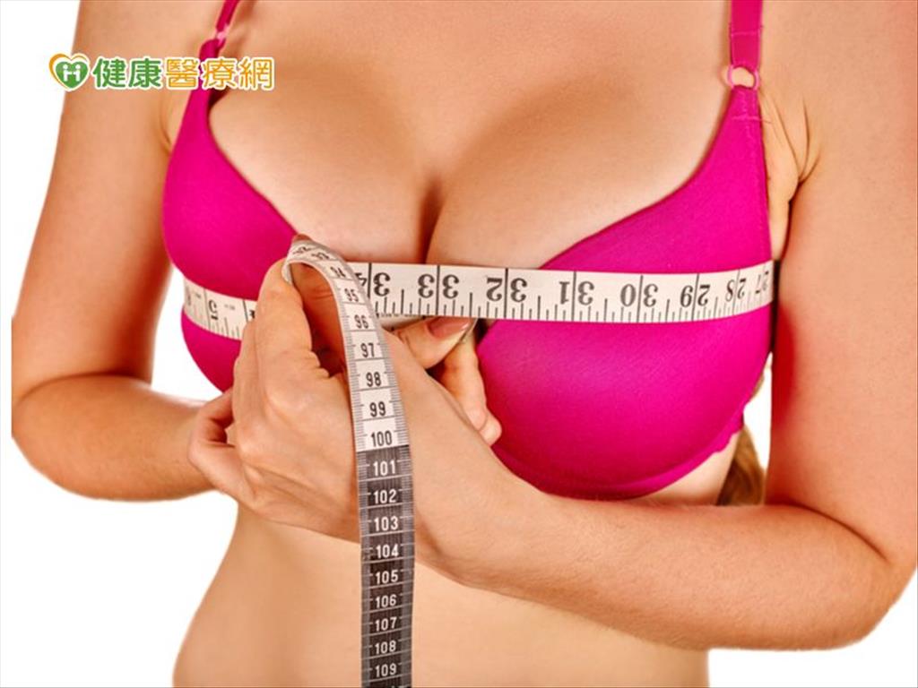 惹火E罩杯遭肉搜 直播女坦承魔滴隆乳加工