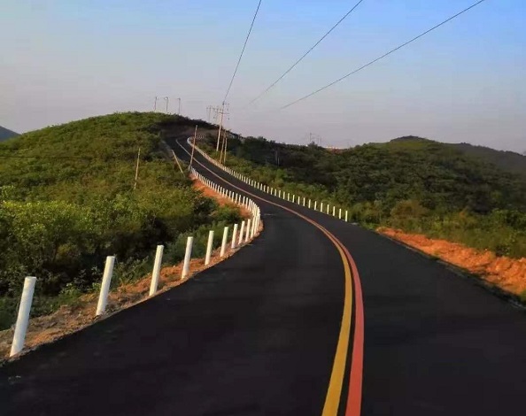 河南澠池全省首條“彩虹公路”　助力發展旅遊經濟
