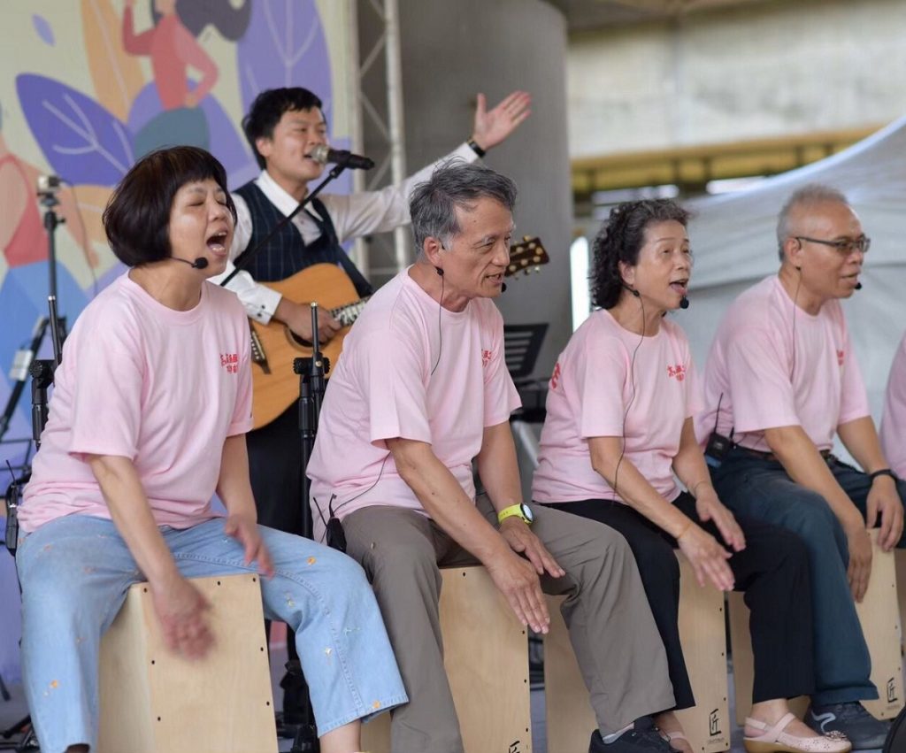阿公阿嬤玩樂團、尬街舞 　「高年級生俱樂部」找回青春活力