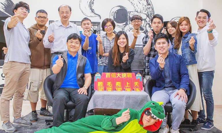 甜點王子變身電商新才 聖約翰科大協助同學圓夢創業 甜點王子變身電商新才 聖約翰科大協助同學圓夢創業