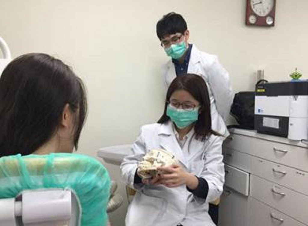 台大醫院新竹分院-「正顎手術」　恢復自信笑容與良好的咀嚼功能