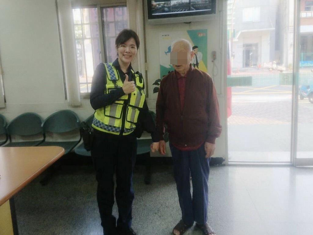 太平警靠一張紙條 助老兵完成多年心願 太平警靠一張紙條 助老兵完成多年心願