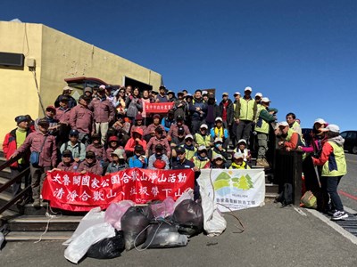 合歡淨山動起來！155人清出200公斤垃圾