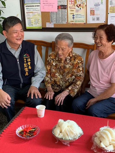 26萬名長輩受益　中市老人健保補助明年續辦
