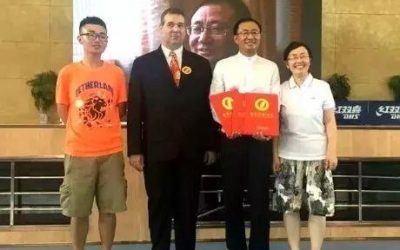 兩次打破吉尼斯世界紀錄的籃球奇人