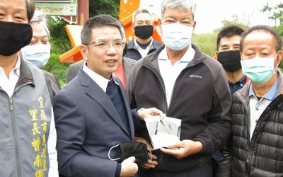 體貼里鄰長基層　防疫口罩多一層武漢肺炎不來找