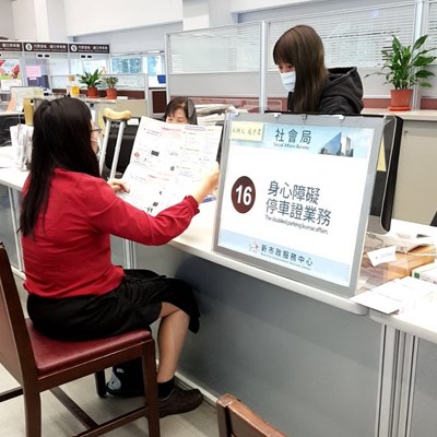 疫情關懷加碼　中市加發弱勢生活補助