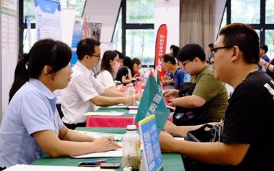 月薪最高6萬以上　矽品中科擴廠5/29徵才