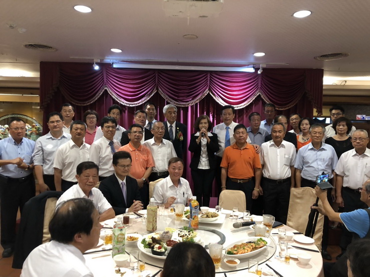 宜縣商會龍頭改選 楊杰眾望所歸當選理事長 宜縣商會龍頭改選 楊杰眾望所歸當選理事長