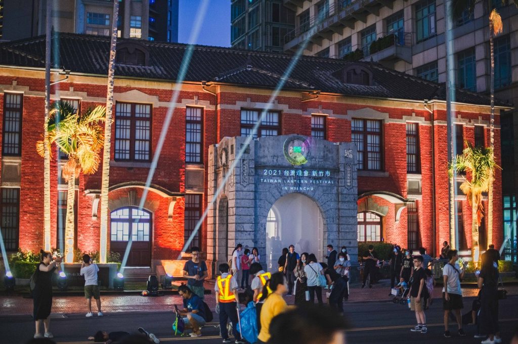 2020台灣設計展「夜間漫步逛展」景色更璀璨　