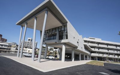 新竹育賢國中「育英樓」啟用 懸空圖書館超吸睛 新竹育賢國中「育英樓」啟用 懸空圖書館超吸睛