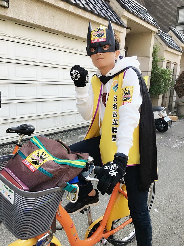 500場次街頭舉牌紀錄　法稅改革聯盟志工：就要堅持做對的事
