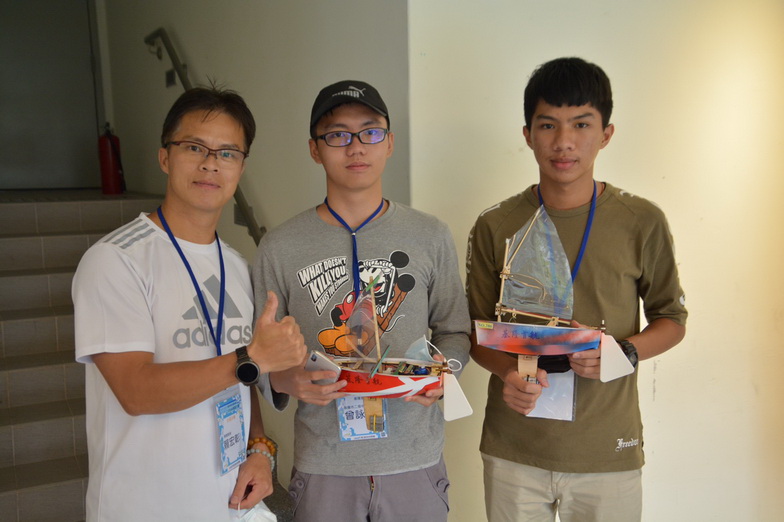 台灣首度中學生遙控帆船STEAM創客大賽 基隆二信中學奪冠 台灣首度中學生遙控帆船STEAM創客大賽 基隆二信中學奪冠