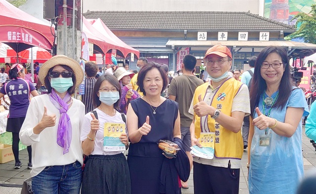 譴責戕害文化罪人！稅改團體現身屏東粄條文化節