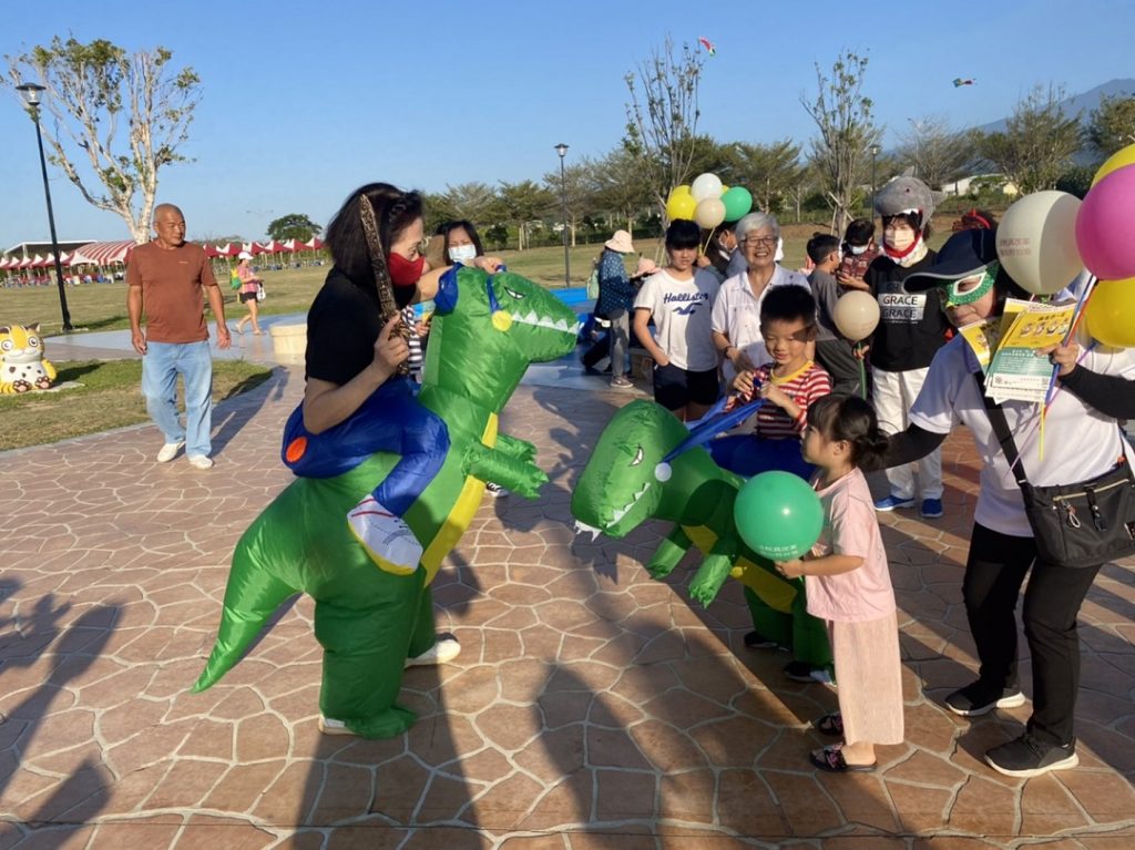 貓貍喵親子公園萬聖節法稅改革宣導變裝活動熱鬧登場