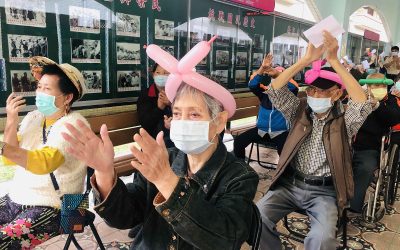 高雄大學師生社會服務溫暖榮家長輩心房