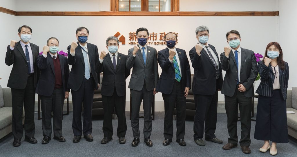 林智堅召集新竹五大醫院　齊聚共商　「防疫作戰聯盟」