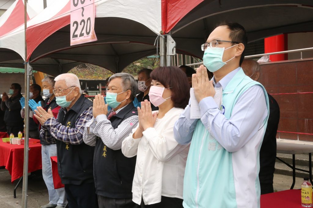 嘉義市九華山地藏庵冬令救濟送暖　兼顧落實防疫工作