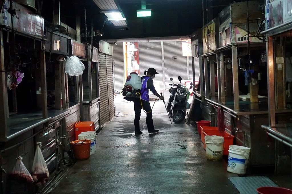 嘉義市1/25起進入醫療院所須出示健保卡　市府籲民眾配合確保院所安全