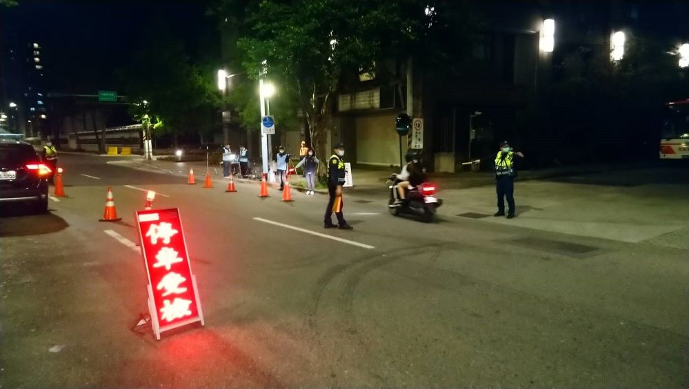 春節保母不打烊-南港交通「警」順暢