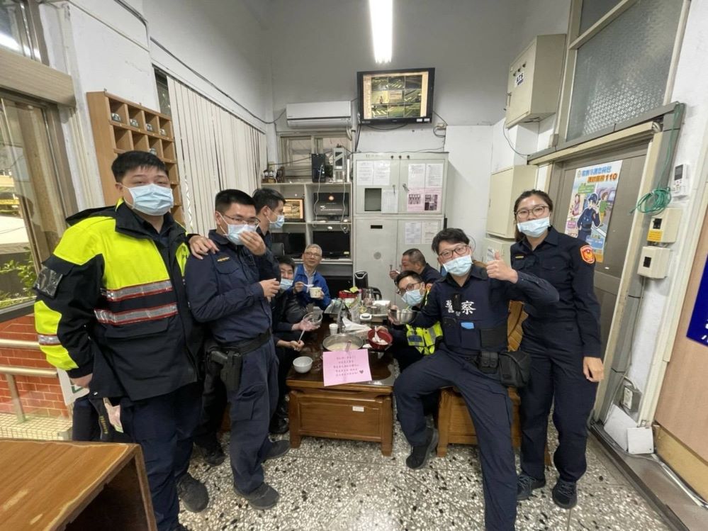 大湖派出所同仁