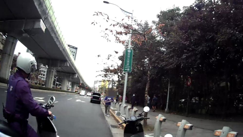 順利將故障車輛移置安全處