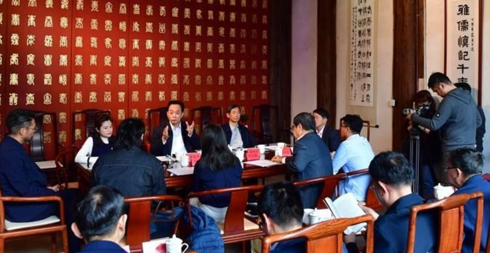 《臺灣通史》轉譯白話文專案啟動 閩臺多所高校學者參與 《臺灣通史》轉譯白話文專案啟動 閩臺多所高校學者參與