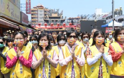朝天宮前向媽祖祝禱 高屏法稅改革聯盟志工祈願人民安樂 朝天宮前向媽祖祝禱 高屏法稅改革聯盟志工祈願人民安樂