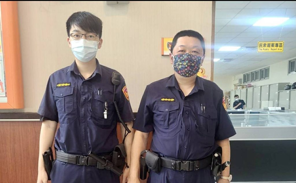 老婦防疫期間臨櫃領取鉅款　警獲通報急赴關懷護鈔