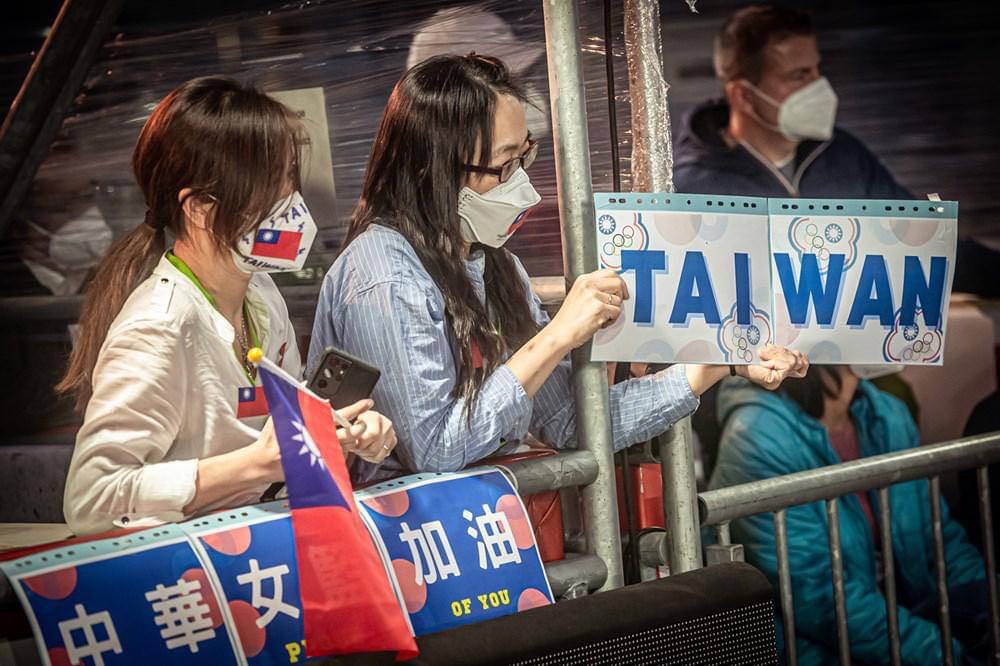 格拉茲女籃賽最美風景線　熱血雙豆媽網贊推爆