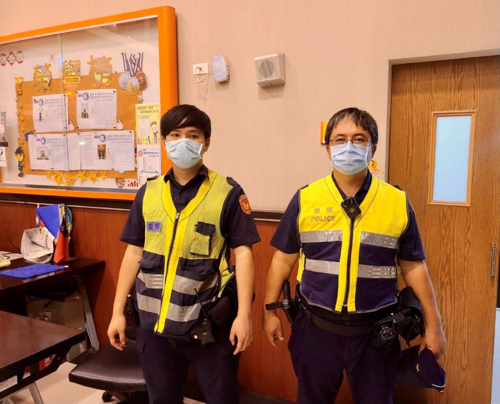 強風吹倒路樹阻礙交通　警即時疏導管制通報排除
