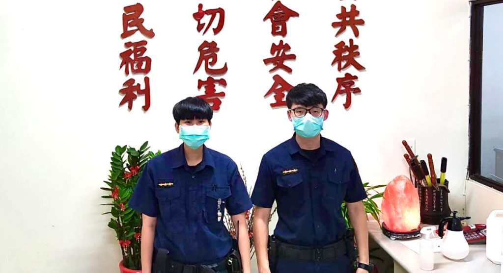 老翁跌倒血流不止　警急協助包紮通報送醫