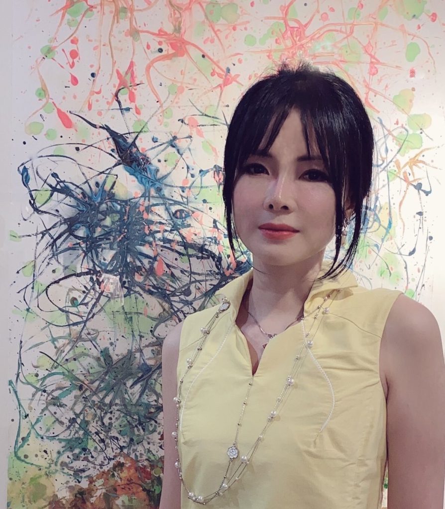藝壇新秀丞雨展現藝術才華 參展兩岸「江山如此多嬌」共繪泰山作品展 藝壇新秀丞雨展現藝術才華 參展兩岸「江山如此多嬌」共繪泰山作品展