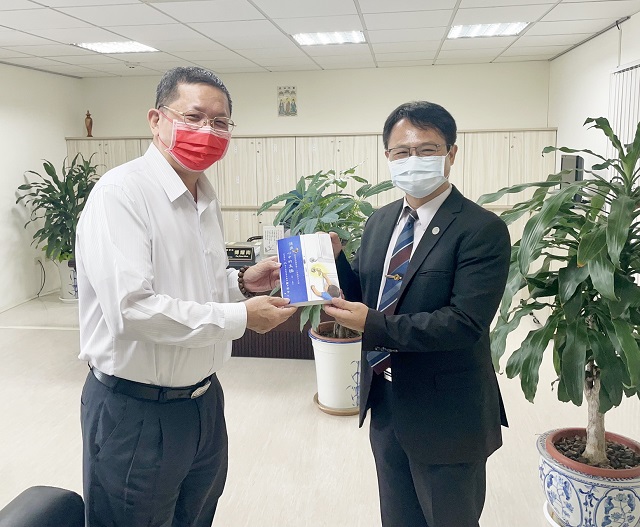 良心守護國門 搶救專家劉明哲協助高雄國際航站防護應變成功操演 良心守護國門 搶救專家劉明哲協助高雄國際航站防護應變成功操演